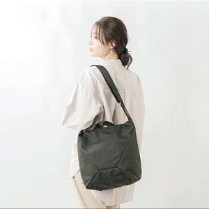 Mystery Ranch • Bindle Shoulder Bag